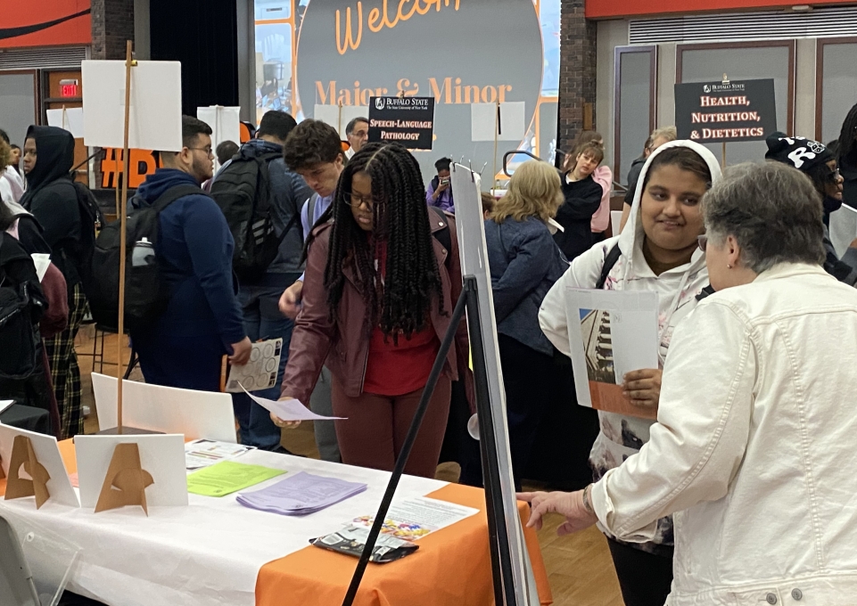 Major and Minor Fair Connects Buffalo State Students to New